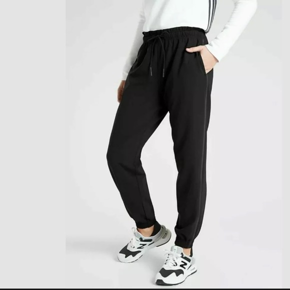 Athleta Pants - ATHLETA Metropolis Jogger Black NWT